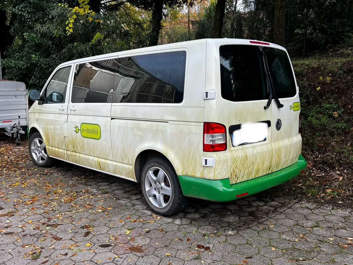 Volkswagen Caravelle 2010 photo 3