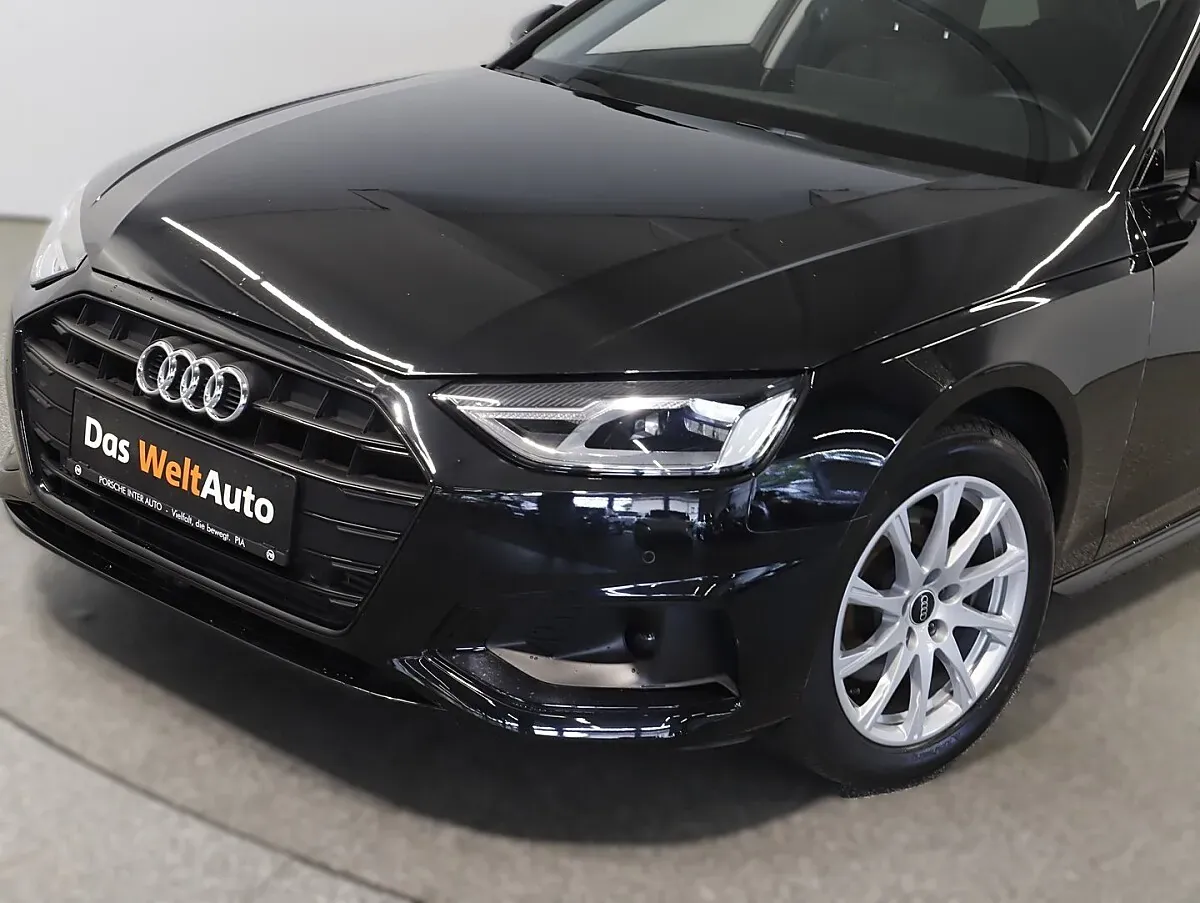 Audi A4 2023 photo 2