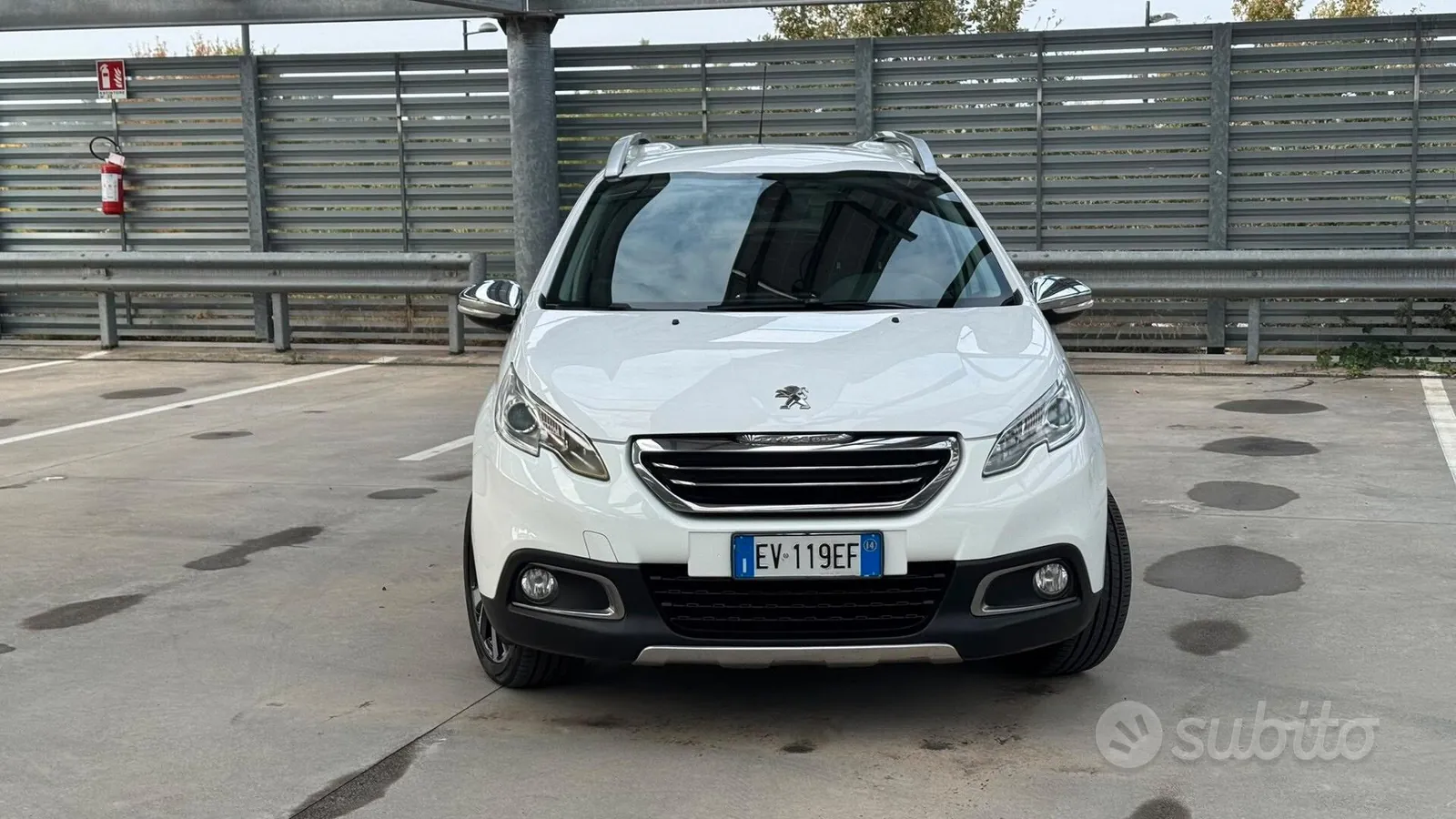 Peugeot 2008 2014 photo 2