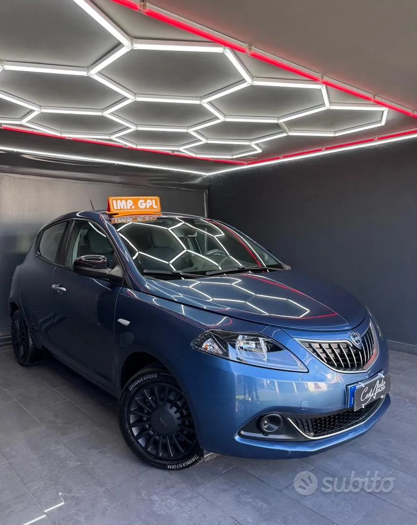 Lancia Ypsilon 2022 photo 2