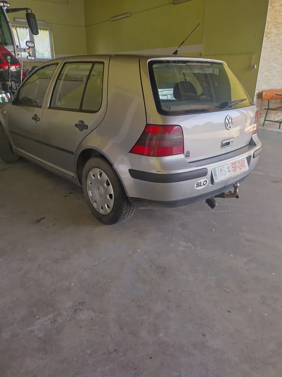 Volkswagen Golf 2003 photo 3