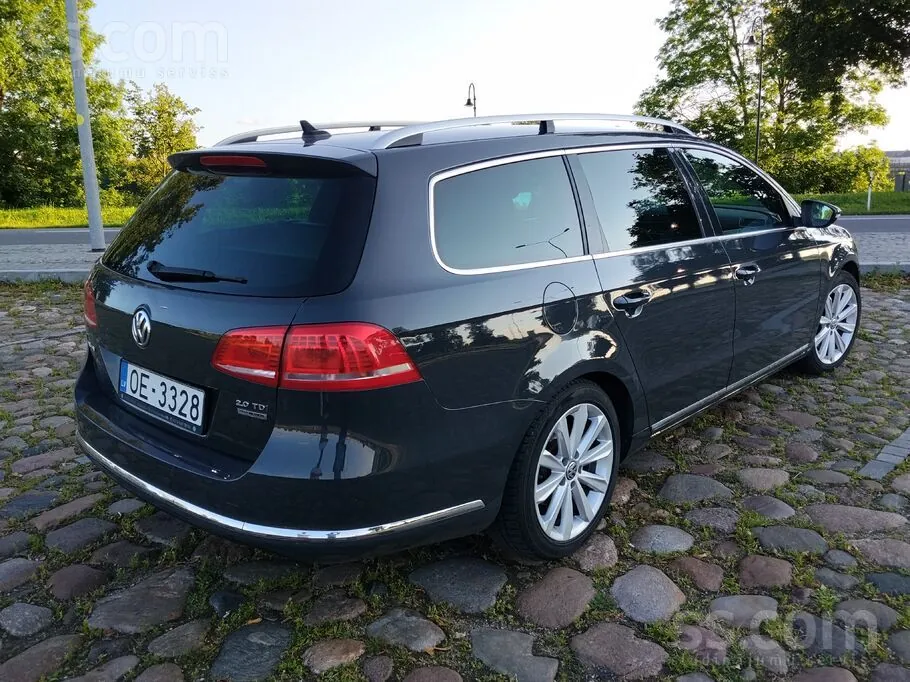 Volkswagen Passat 2012 photo 4