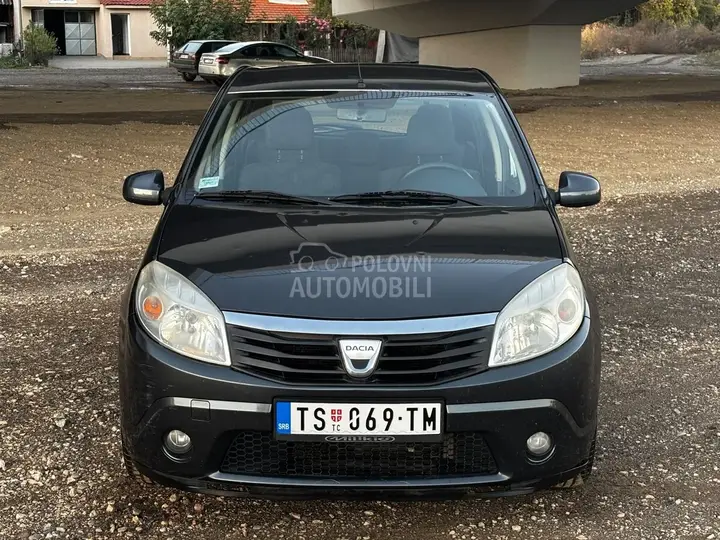 Dacia Sandero 2009 photo 3