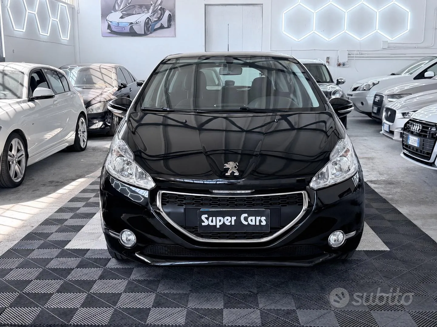 Peugeot 208 2014 photo 2
