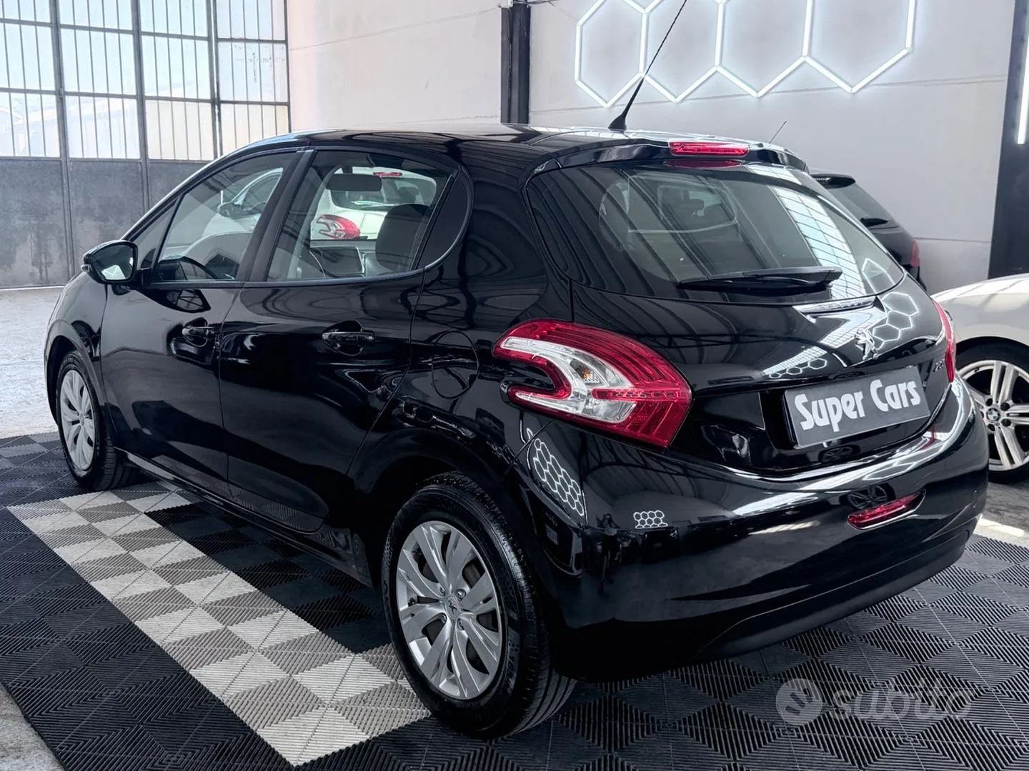 Peugeot 208 2014 photo 4