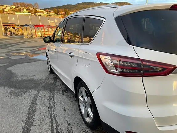 Ford S-Max 2016 photo 5