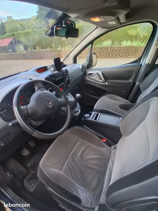 Citroen Berlingo 2010 photo 3
