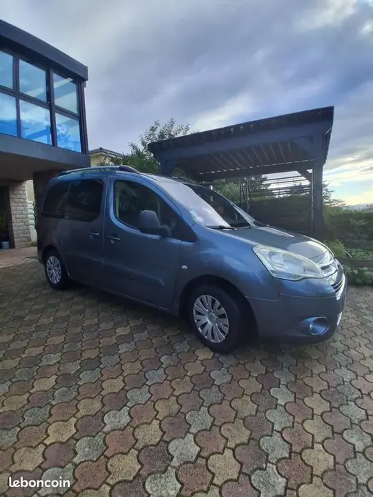 Citroen Berlingo 2010 photo 2