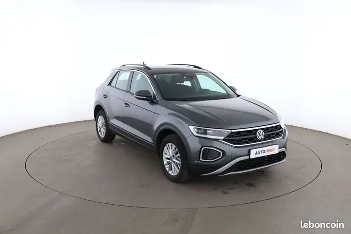 Volkswagen T-Roc 2023 photo 4