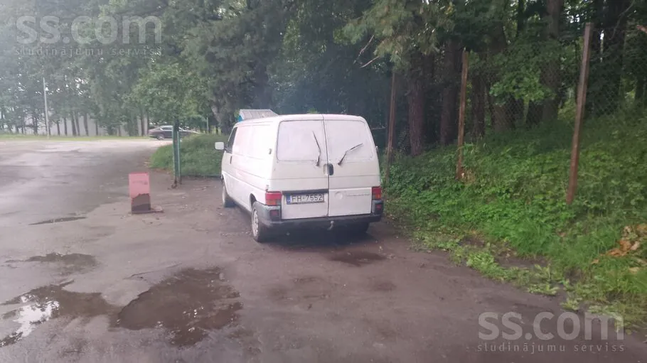Volkswagen Transporter 2000 photo 3