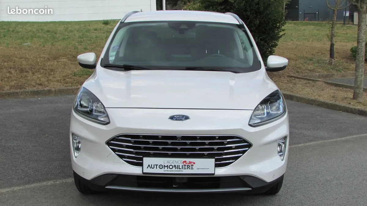 Ford Kuga 2021 photo 2