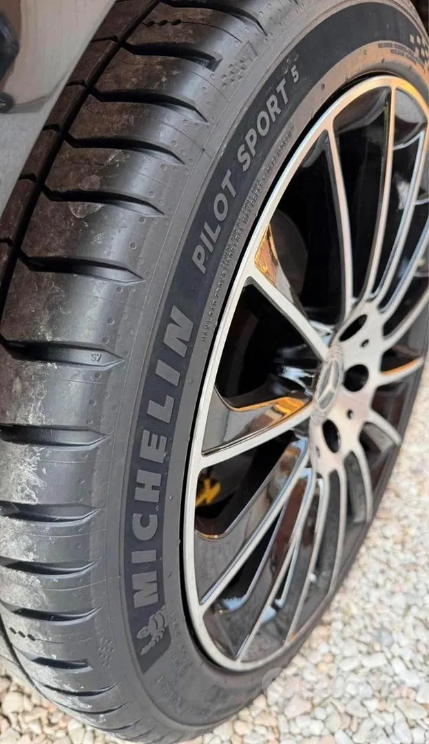 Mercedes-Benz C-Class 2019 photo 2