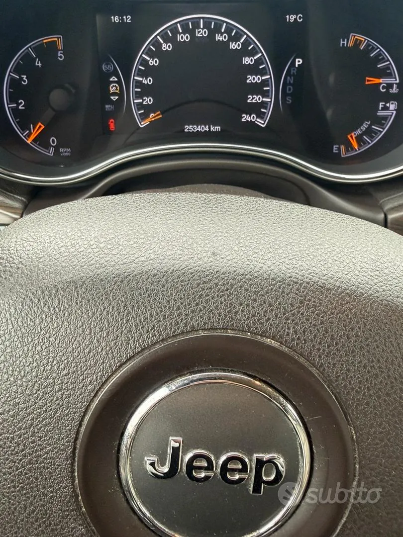 Jeep Grand Cherokee 2015 photo 5