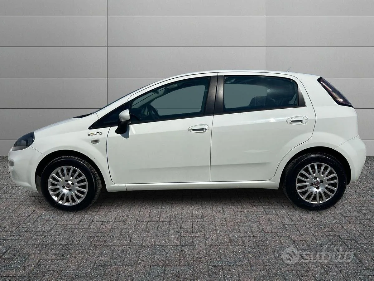 Fiat Punto 2014 photo 2