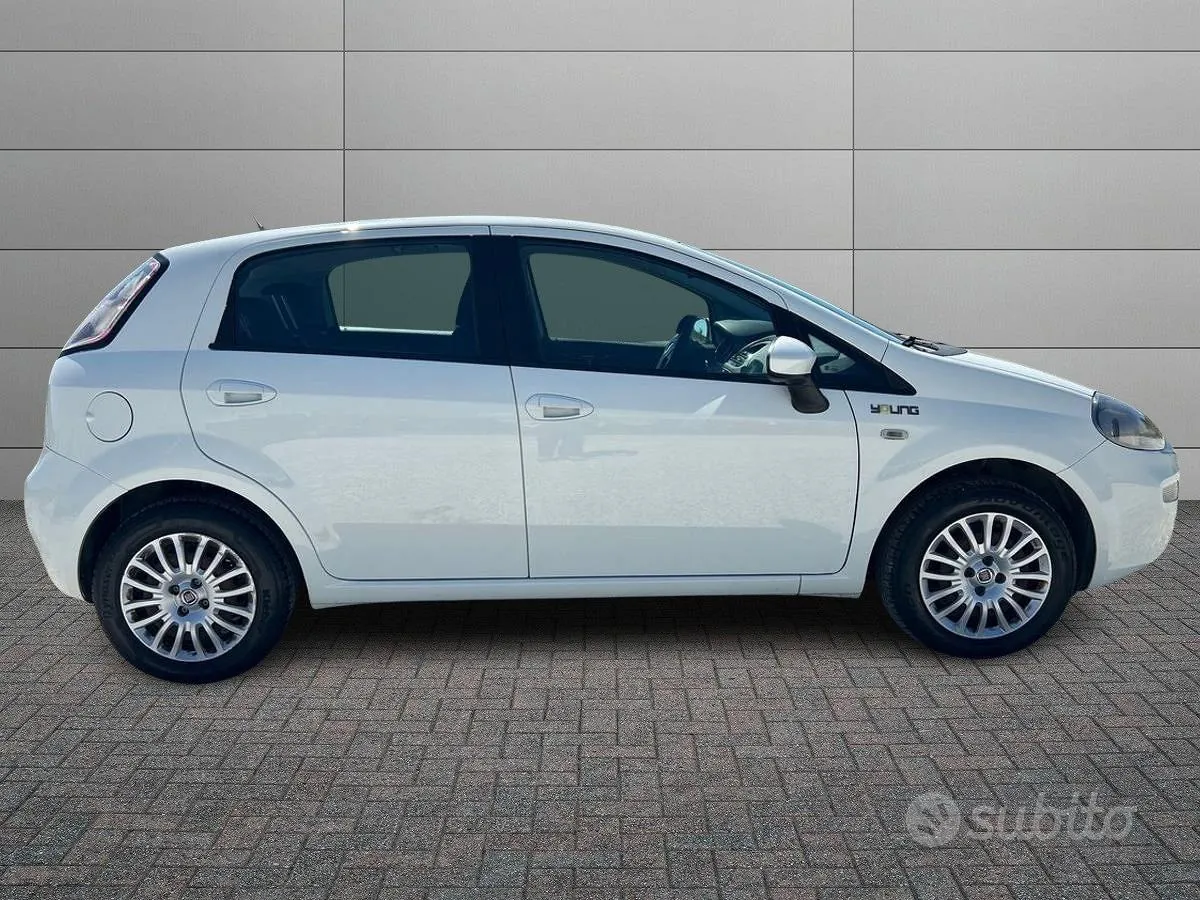 Fiat Punto 2014 photo 3