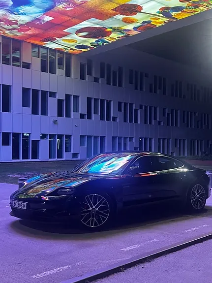 Porsche Taycan 2021 photo 3
