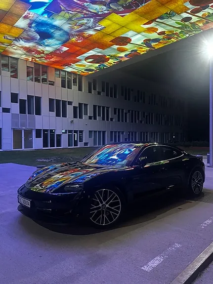 Porsche Taycan 2021 photo 2
