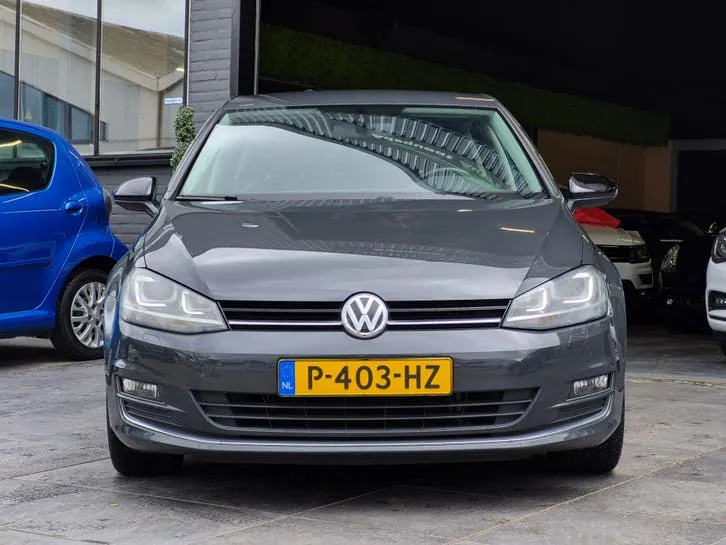 Volkswagen Golf 2013 photo 2