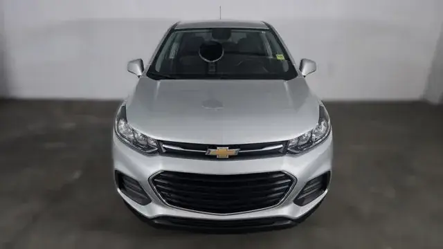 Chevrolet Trax 2021 photo 2