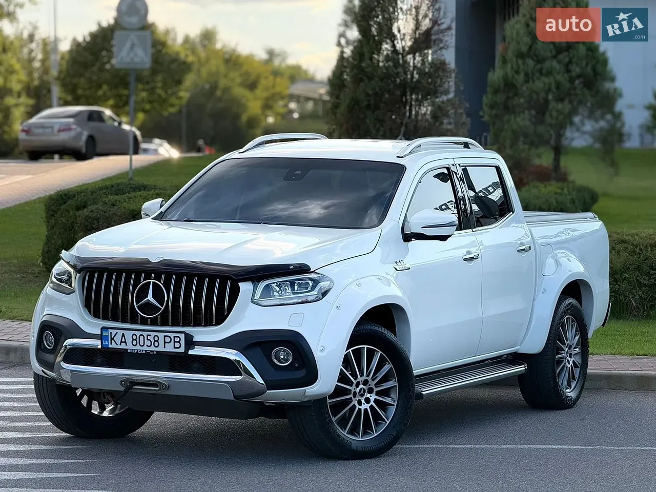 Mercedes-Benz X-Class 2019 photo 2