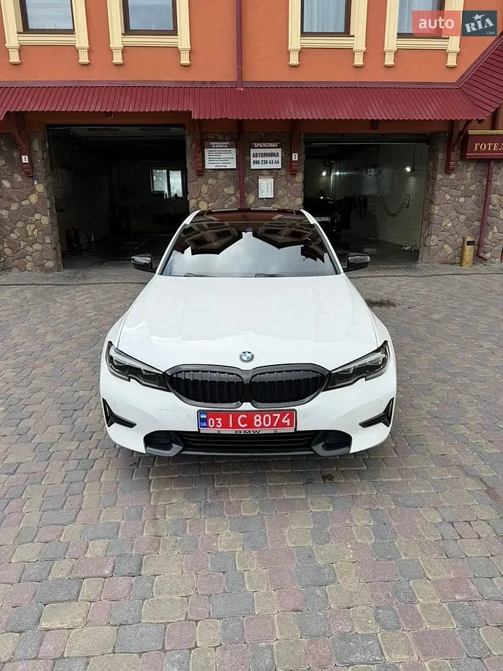 BMW 3 Series 2021 photo 2