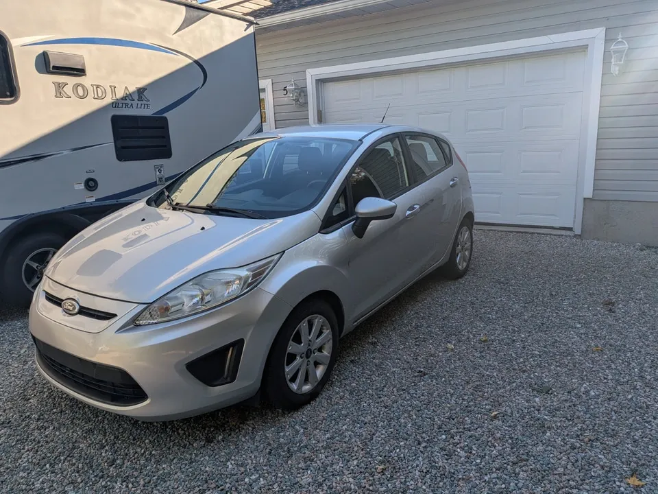 Ford Fiesta 2013 photo 5