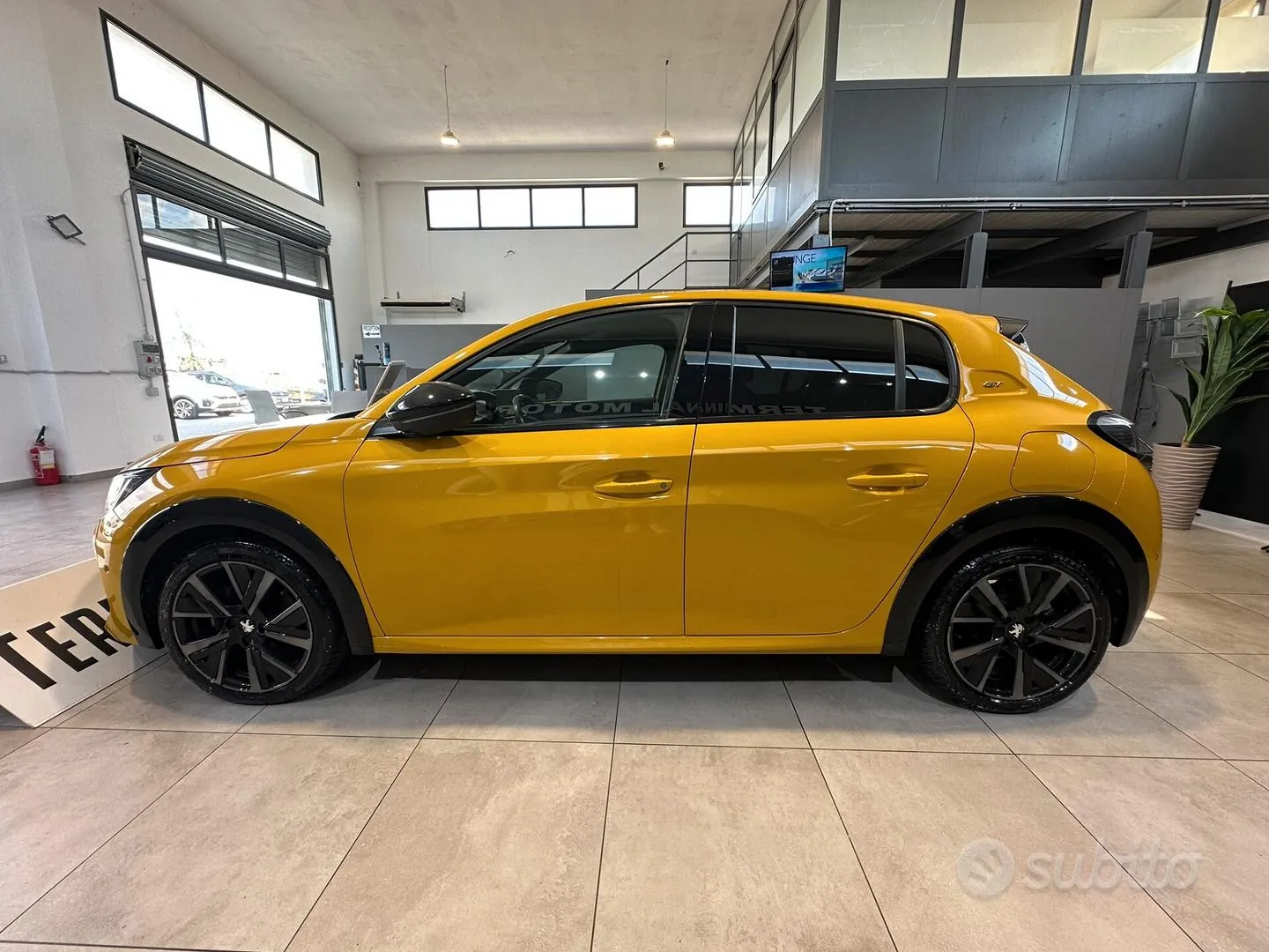 Peugeot 208 2022 photo 4