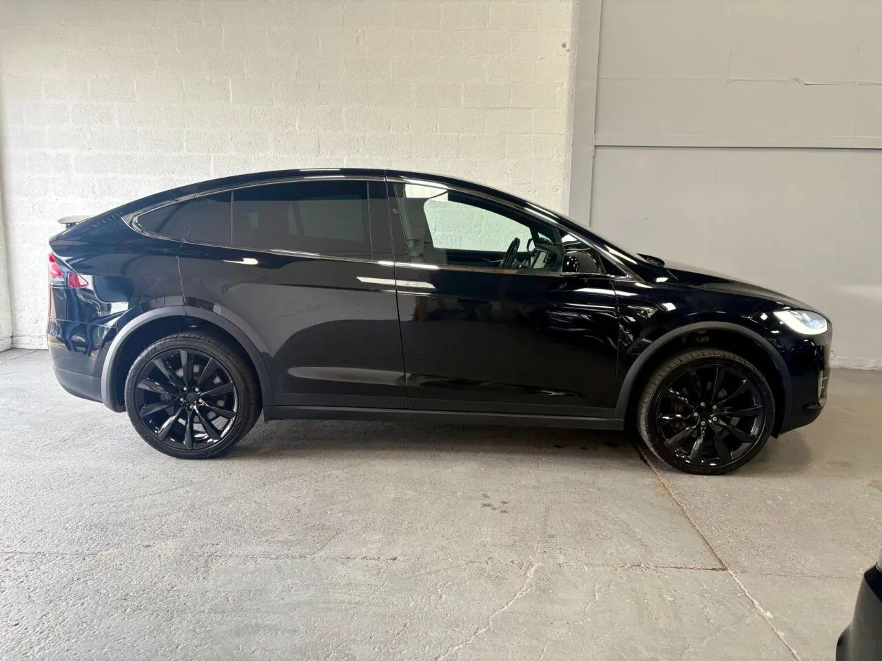 Tesla Model X 2018 photo 5