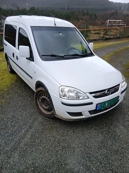 Opel Combo 2011 photo 2