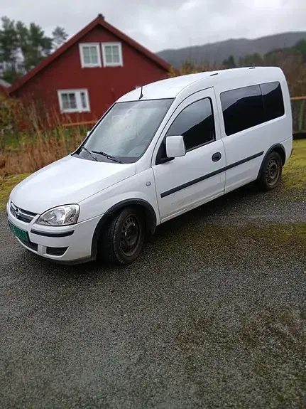 Opel Combo 2011 photo 4