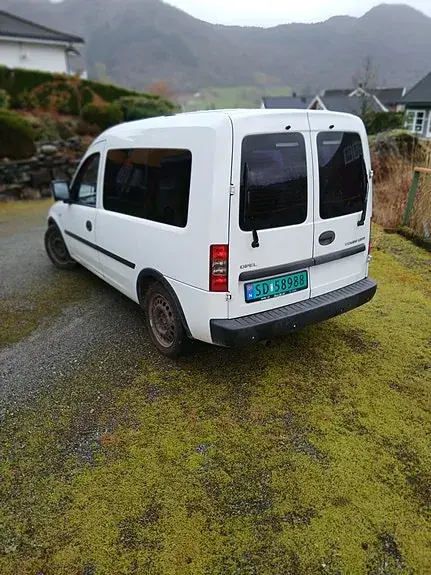 Opel Combo 2011 photo 3