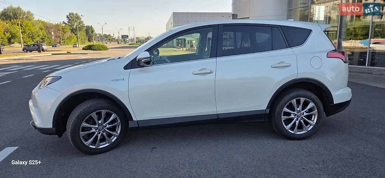 Toyota Rav4 2016 photo 5