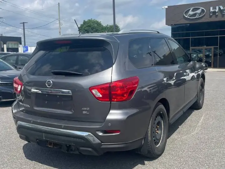Nissan Pathfinder 2017 photo 3