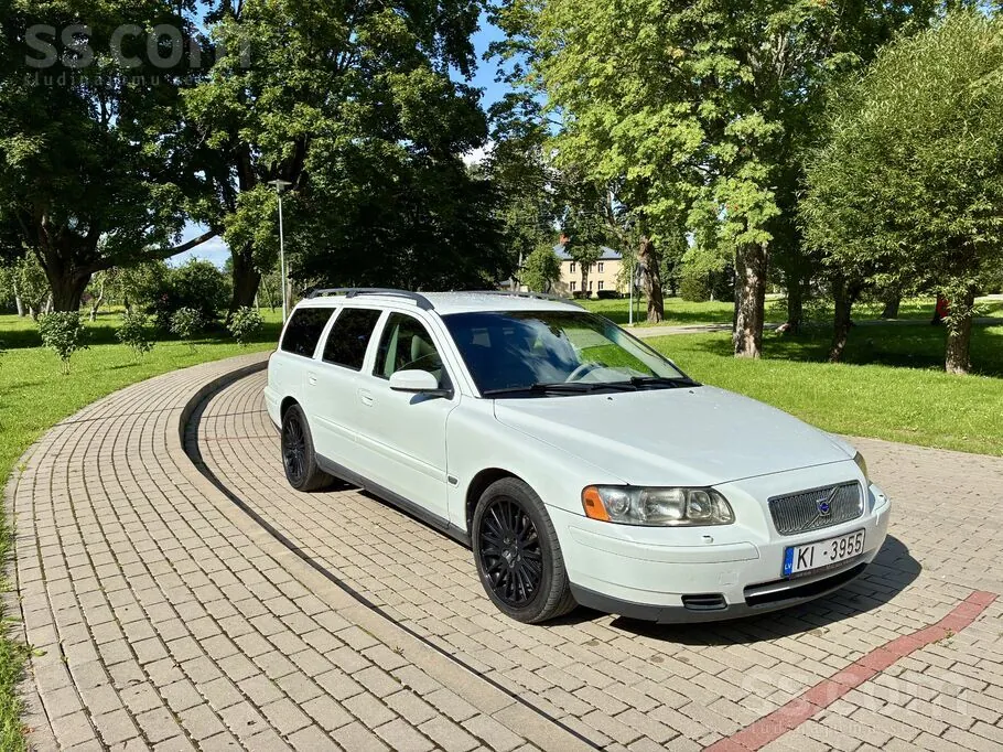 Volvo V70 2006 photo 2