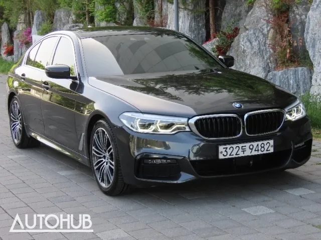 BMW 5 Series 2019 photo 2