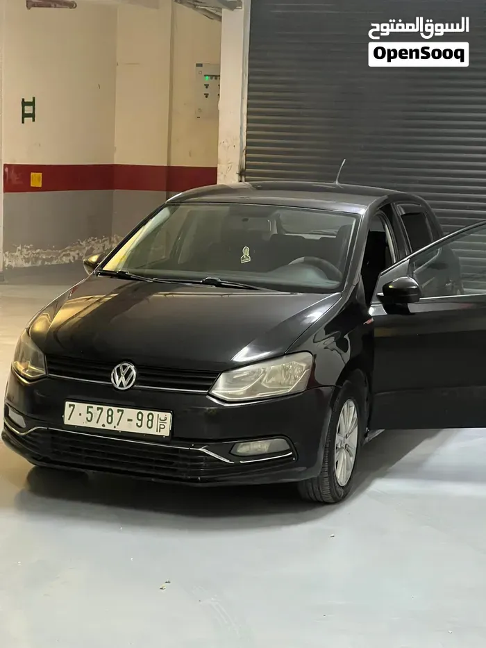 Volkswagen Polo 2015 photo 2