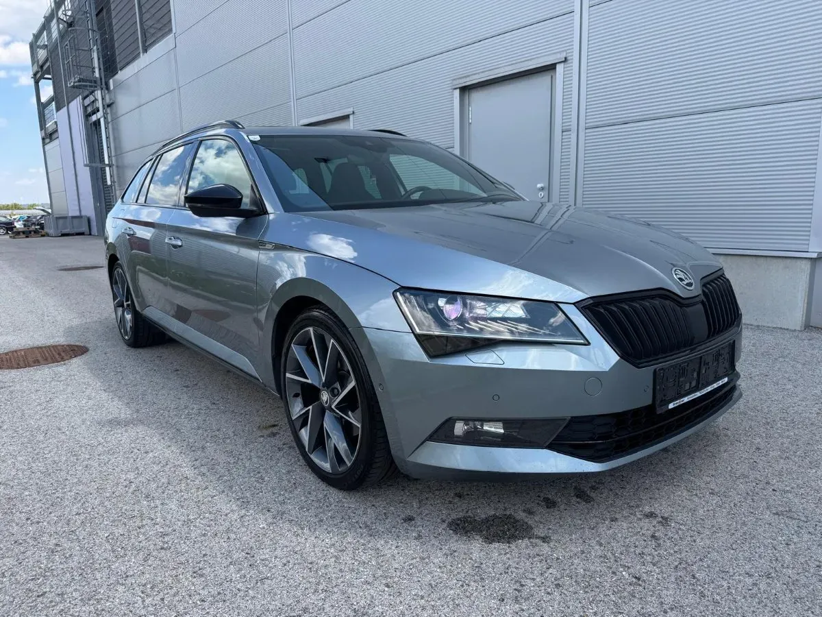 Skoda Superb 2019 photo 3