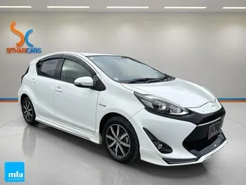Toyota Aqua 2017 photo 2
