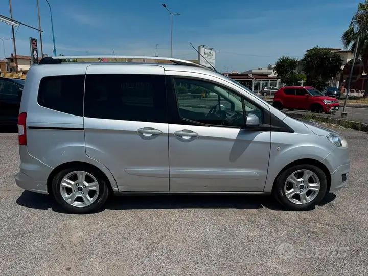 Ford Tourneo Courier 2015 photo 5