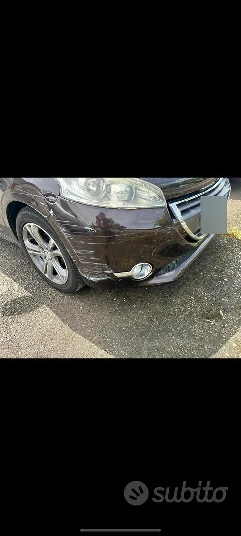 Peugeot 208 2013 photo 4
