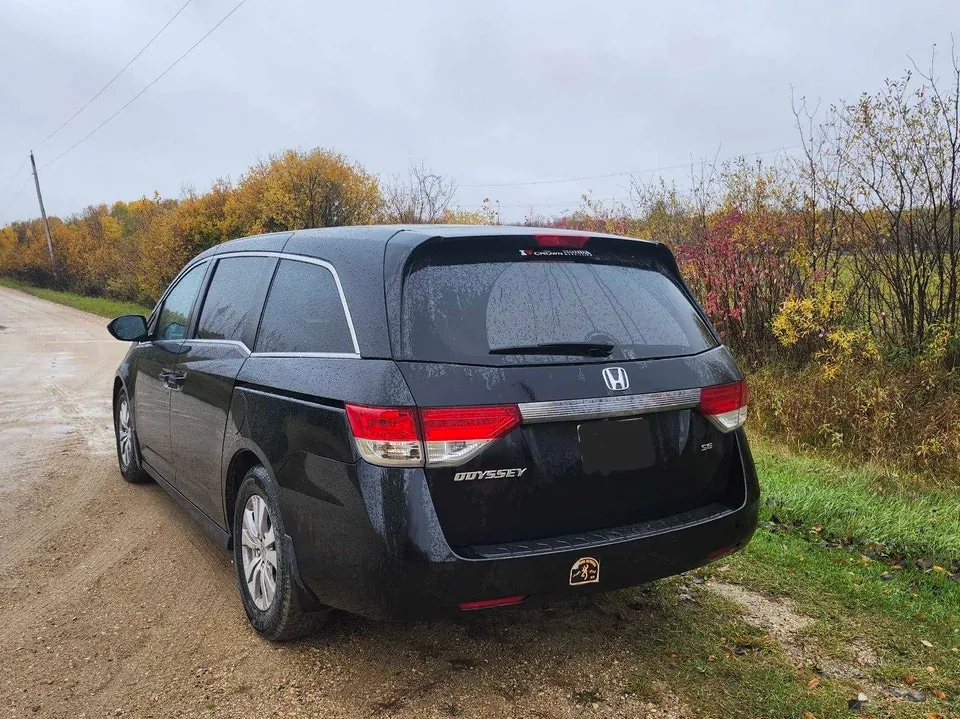 Honda Odyssey 2016 photo 3