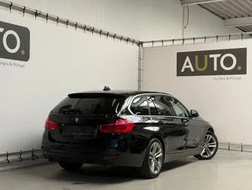 BMW 318I 2016 photo 2