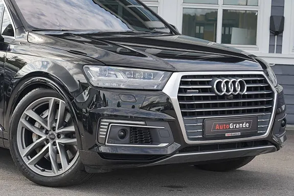 Audi Q7 2017 photo 4