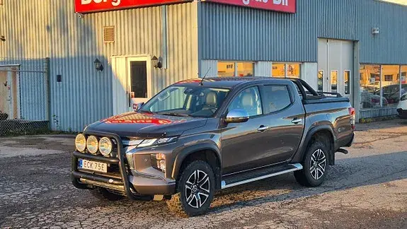 Mitsubishi L200