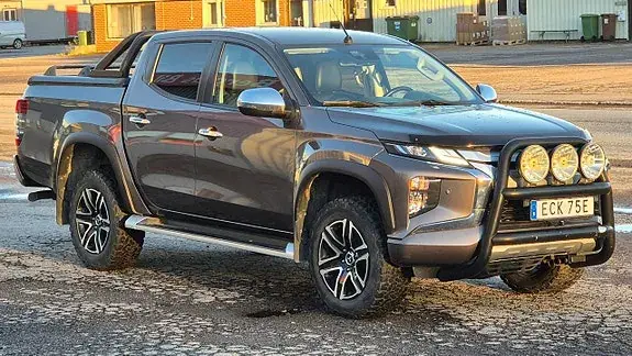 Mitsubishi L200 2020 photo 3