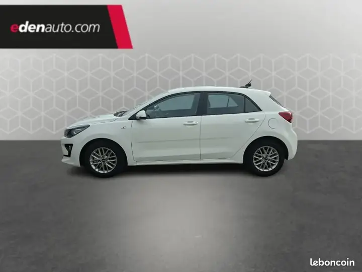 Kia Rio 2023 photo 2
