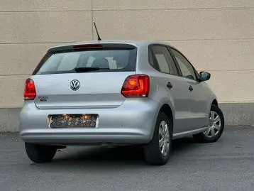 Volkswagen Polo 2010 photo 3