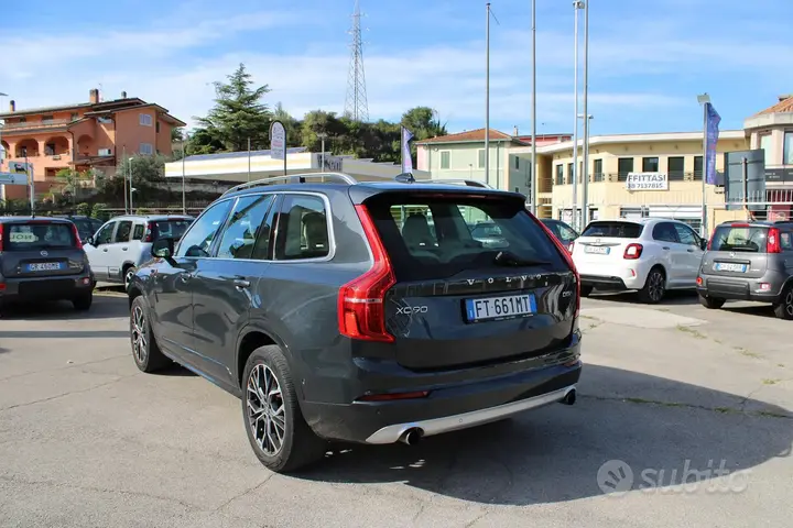 Volvo Xc90 2018 photo 2
