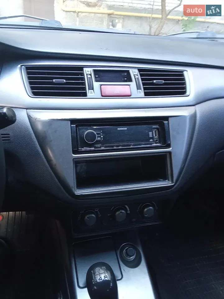Mitsubishi Lancer 2007 photo 3
