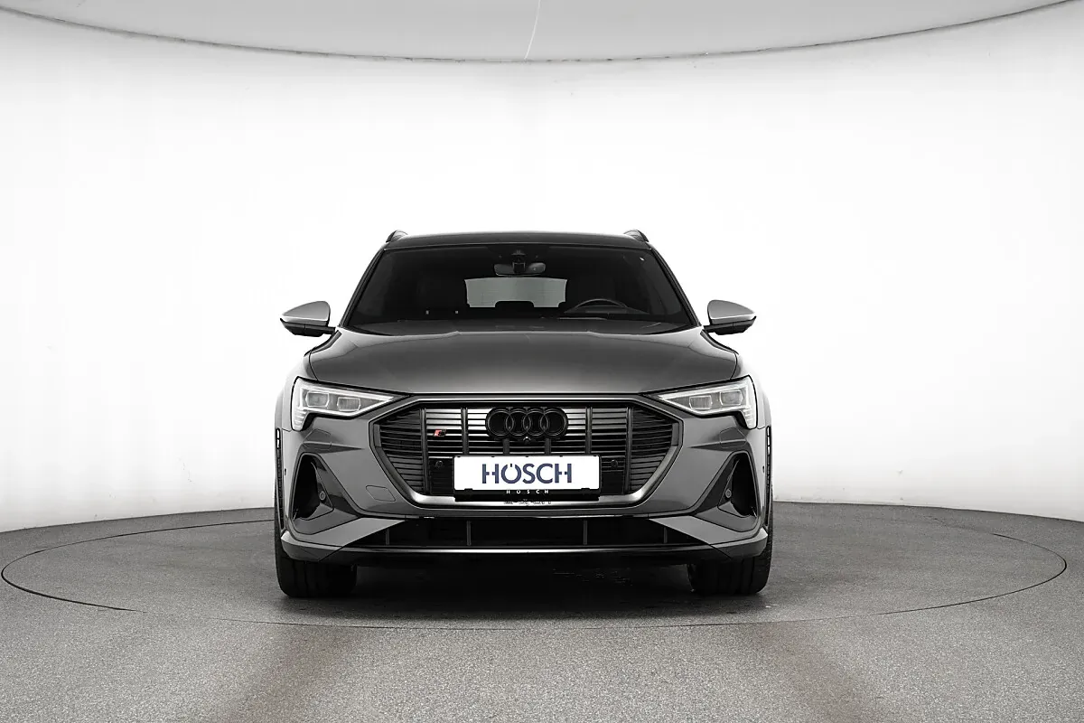 Audi E-Tron 2023 photo 2